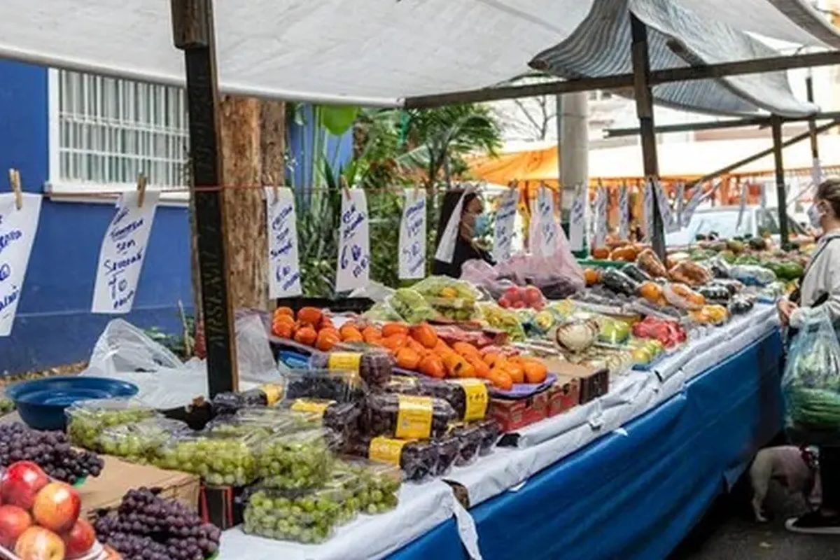 Feira da Rua Eugênio de Medeiros